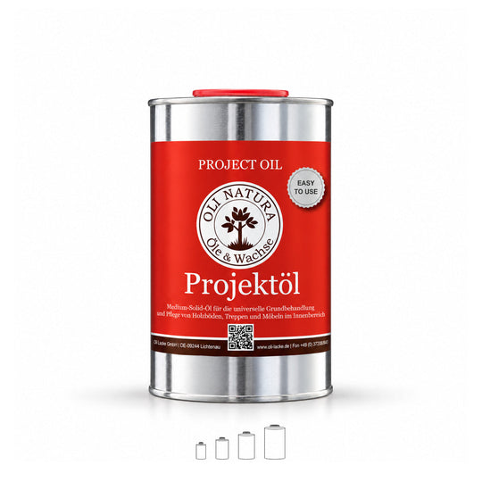 OLI-NATURA Projektöl im 1-Liter-Metallgebinde in Natur mit blauem Etikett und rotem Deckel auf weißem Hintergrund. Für die Grundbehandlung von Holz im Innenbereich. Einfach zu verarbeiten.