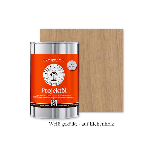 OLI-NATURA Projektöl Weiß gekaelkt auf Eichenholz – Farbmuster mit geölter Holzoberfläche und Produktdose.